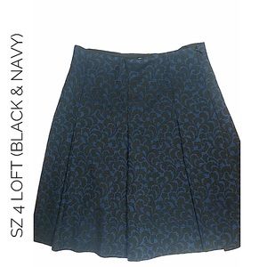 LOFT Sz 4 black and navy skirt